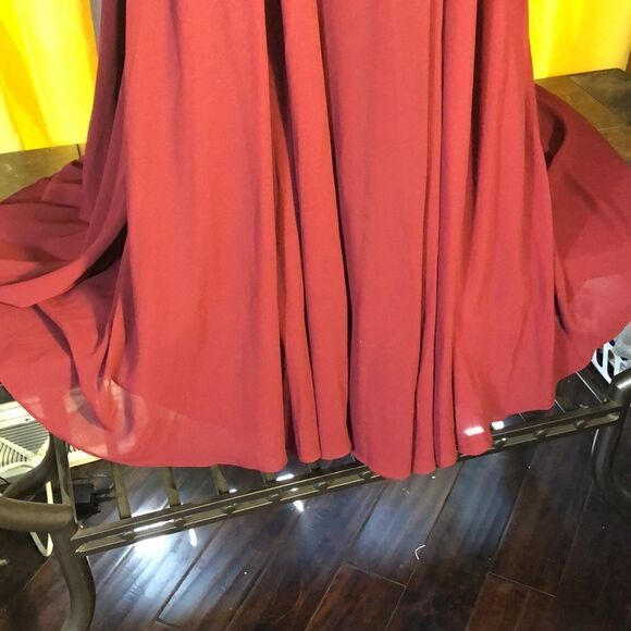 Lulu’s Event Ready Burgundy Low-Back Maxi Dress size M - Picture 3 of 7